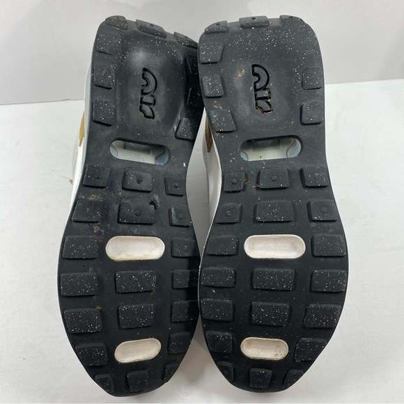 Nike Air Max Pre-Day SE Women's Shoes DJ6210 001 Platinum/White/ Gold - Picture 11 of 12